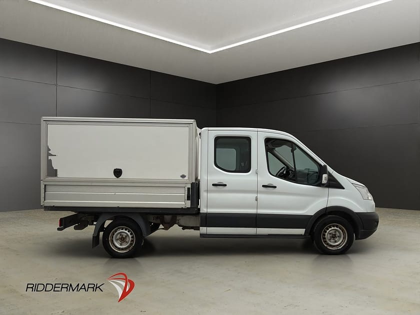 Bild 2 av Ford Transit 310 Chassi Dubbelhytt Påbyggnad Värmare 7-Sits Drag Moms