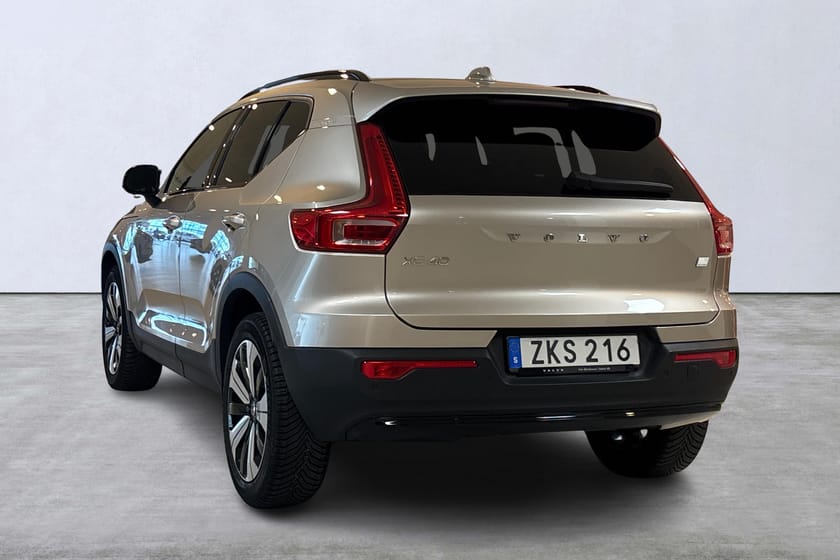 Bild 4 av Volvo XC40 Recharge T5 Plus Dark
