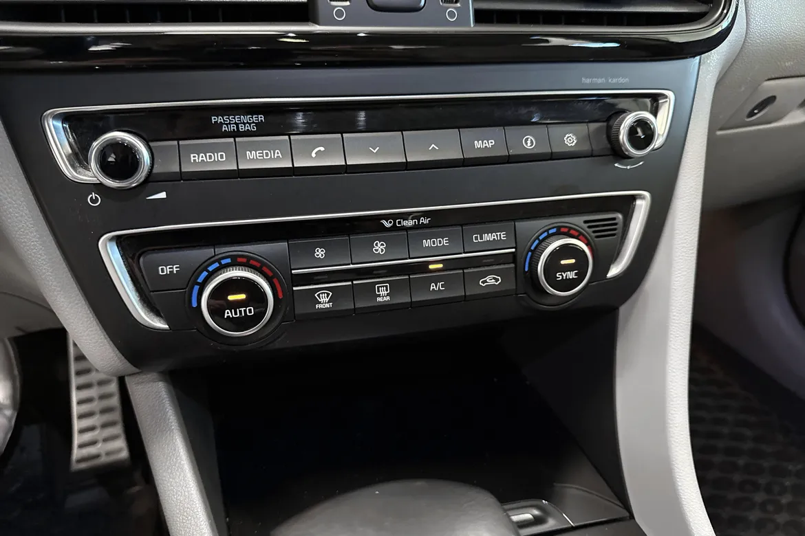 picture of a car