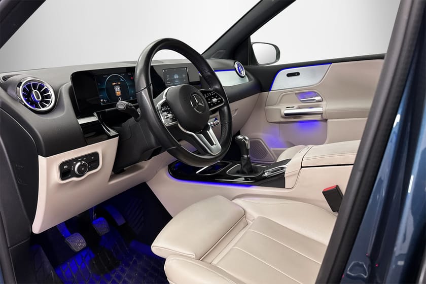 Bild 4 av Mercedes-Benz B 180 SKINN/AMBIENT/NAVI/B-KAMERA