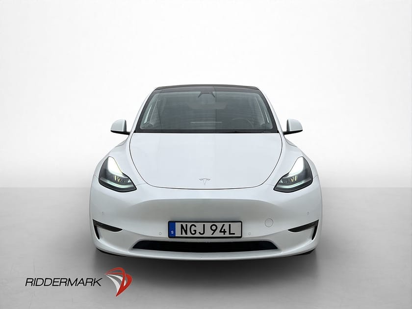 Bild 3 av Tesla Model Y Long Range AWD Svensksåld Autopilot