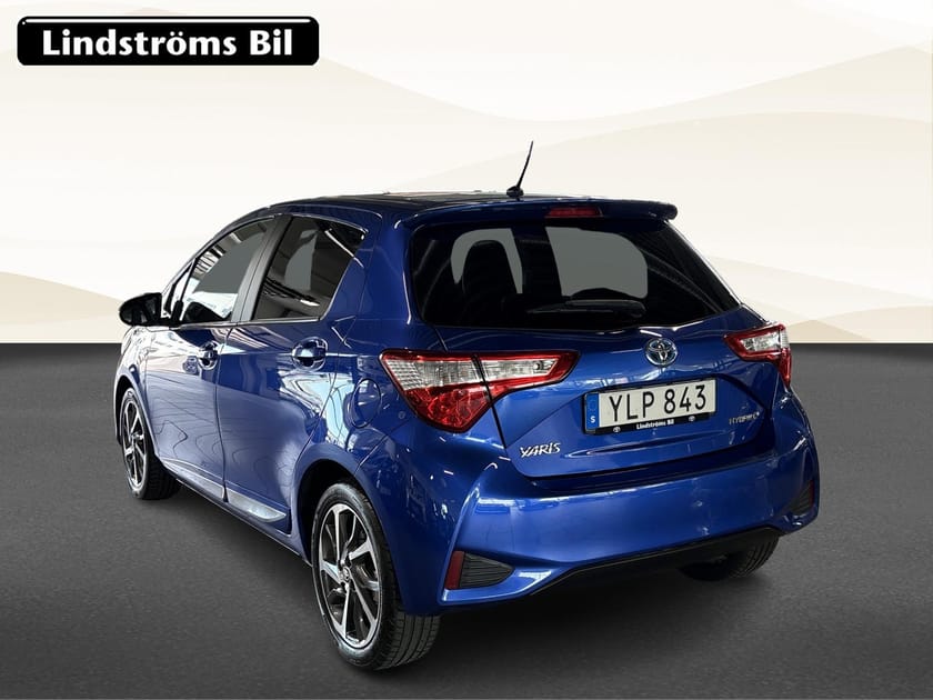 Bild 4 av Toyota Yaris Hybrid 1.5 Executive Sommar/Vinterhjul