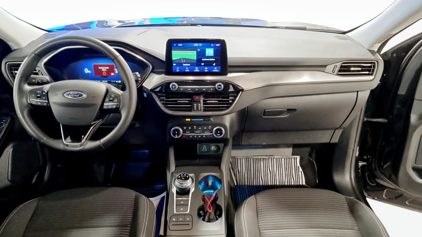 Bild 4 av Ford Kuga Plug-In Hybrid Titanium PHEV 225hk Automat