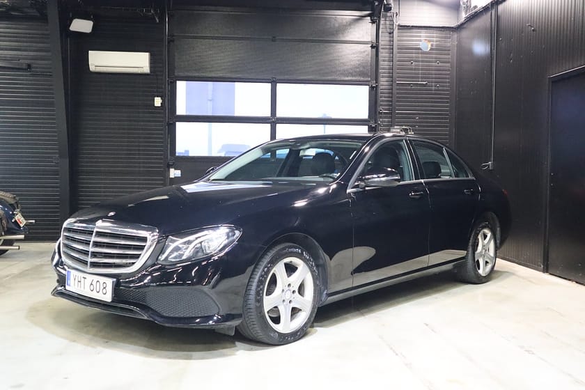 Bild 3 av Mercedes-Benz E 220 d 9G (194hk) Navi / 2-äg