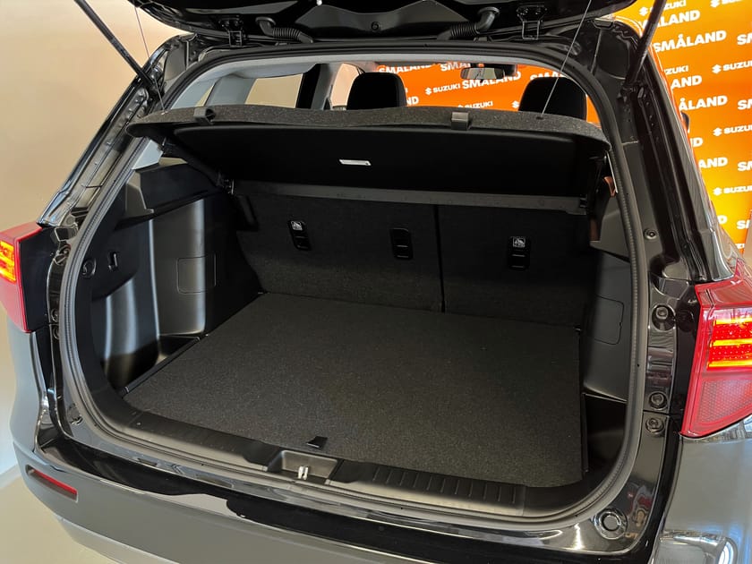 Bild 4 av Suzuki Vitara HEV AllGrip Hybrid 4x4 1.5 AUT | Re-leasing inkl. v-hjul |