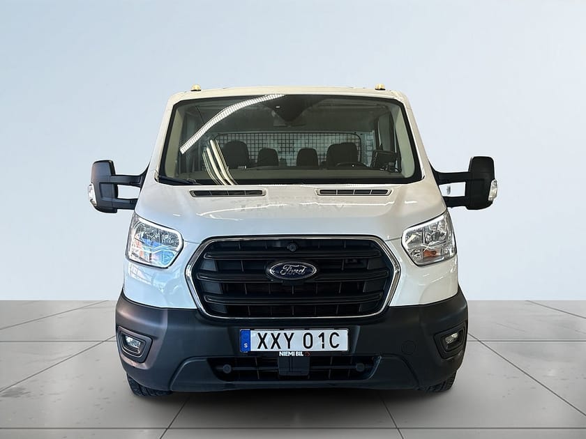 Bild 2 av Ford Transit 350 Chassi Dubbelhytt 2.0 6-sits MOMS S&V Drag Dvärmare