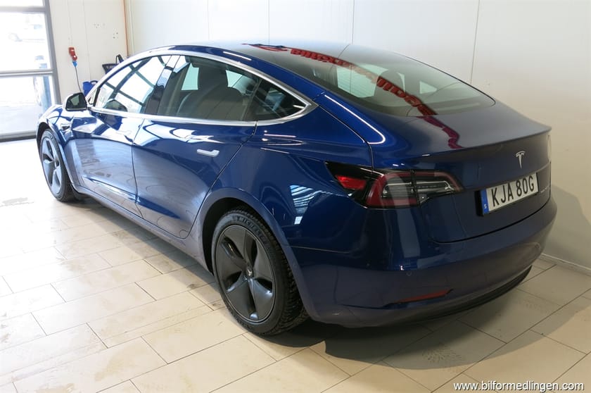 Bild 4 av Tesla Model 3 Long Range AWD 498hk Momsbil Skinn Navi Svensksåld