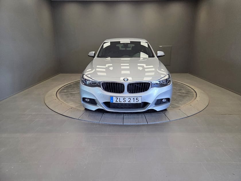 Bild 5 av BMW 320i xDrive GT 320 M Sport Backkamera Rattvärme Sätesvärme bak