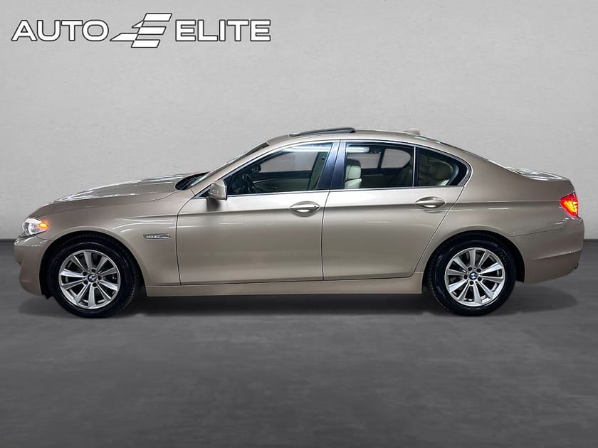 Bild 2 av BMW 528i Sedan 528 i|SEDAN|STEPTRONIC|DRAG|P-SENS|TAKLUCKA|SKINN|PÅKOSTAD