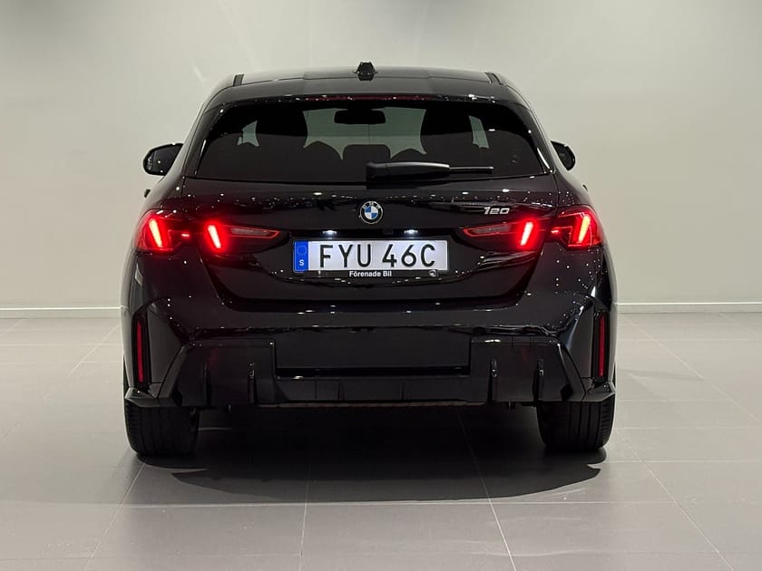 Bild 4 av BMW 120 M Sport Nav Drive/Park-assist Rattv Tonade rutor 18"