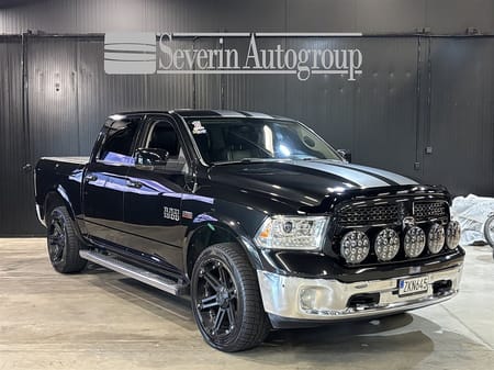 RAM 1500 Crew Cab Dodge 5.7 V8 HEMI 4x4 (395hk) MOMS