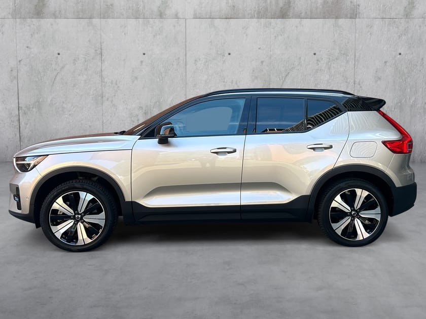 Bilde 2 av Volvo XC40 Recharge Twin Ultimate - H.Feste|V.pumpe|H&K|Pano|360