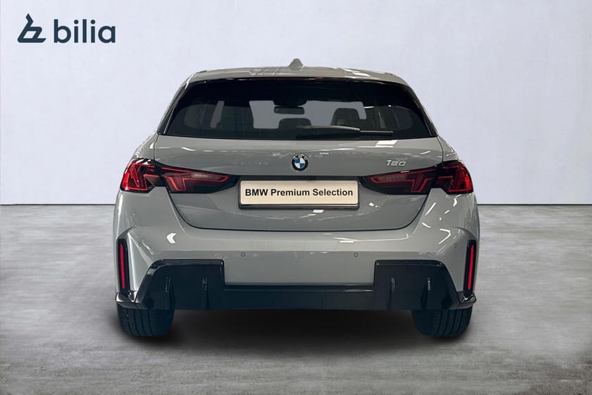 Bild 5 av BMW 120 M-Sport | Panorama | Backkamera | Rattvärme