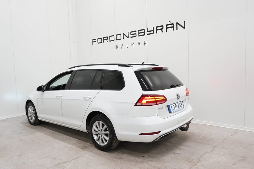 Bild 4 av Volkswagen Golf Sportscombi 1.6 TDI D-värm B-kamera Carplay Dragkrok