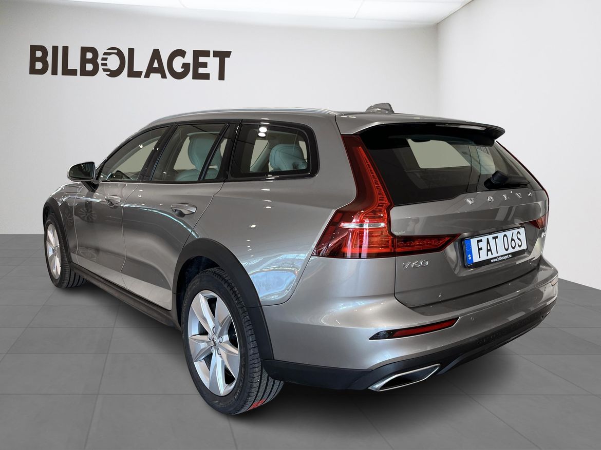 Volvo V60 2020 - miniatyr 3