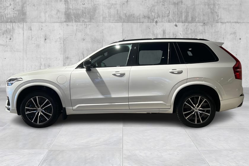 Bilde 4 av Volvo XC90 7 Seats T8 R-design-Pano-Navi-360"-Luft-H&K-HF-Hud-Voc
