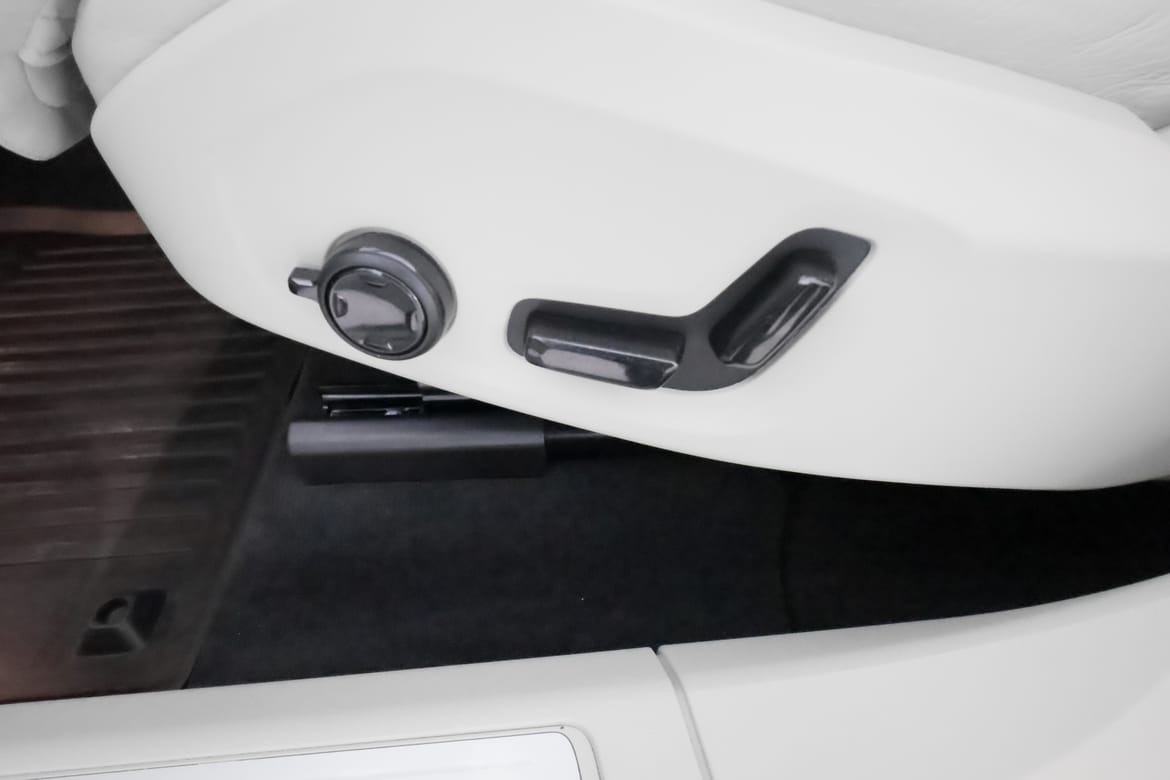 Volvo XC60 2025 - miniatyr 15