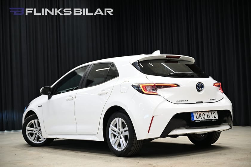 Bild 4 av Toyota Corolla Hybrid e-CVT 122HK Active|Backkamera|LED|S&V-Hjul|Moms