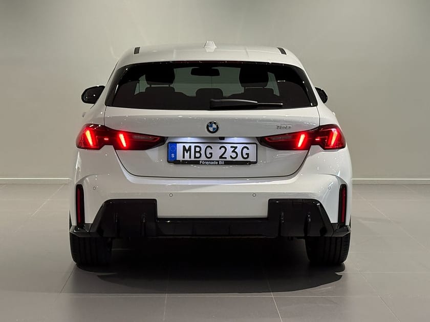 Bild 4 av BMW 120 M Sport Design Tonade Rutor Rattvärme 18" Park Assist