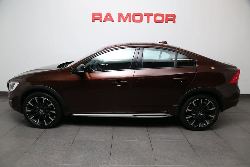 Bild 3 av Volvo S60 Cross Country D4 190hk Summum BE VOC Dragkrok