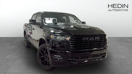 RAM 1500 Crew Cab Laramie Night Premium