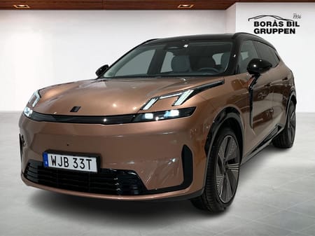 Lynk & Co 08 PHEV More