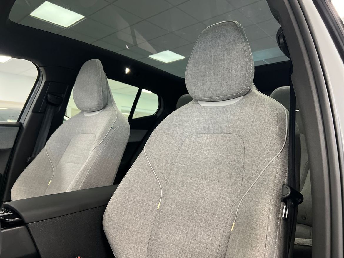 Volvo EX30 2024 - miniatyr 10