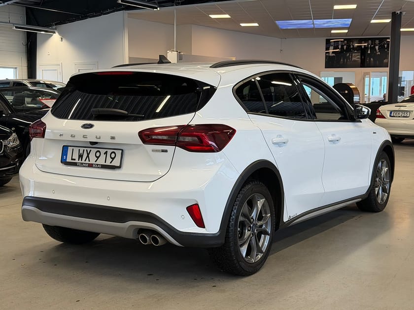 Bild 5 av Ford Focus Active 1.0 EcoBoost Hybrid Business Kamera Rattvärme