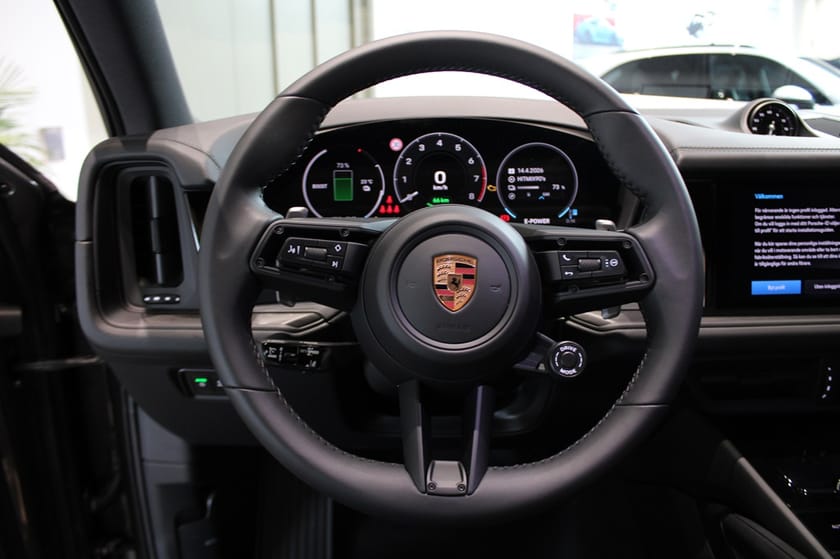 Bild 4 av Porsche Cayenne E-Hybrid BLACK EDITION
