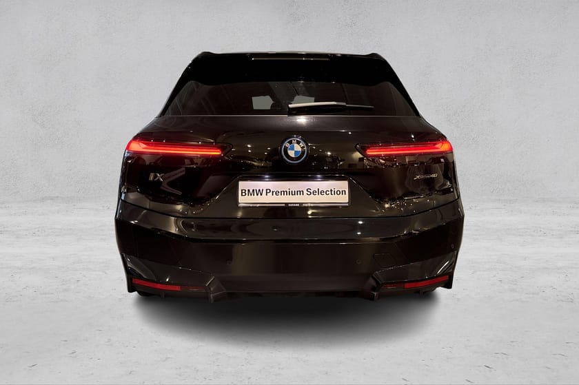 Bilde 4 av BMW iX xDrive40 40 | Fullycharged | PANO | Hengerfeste