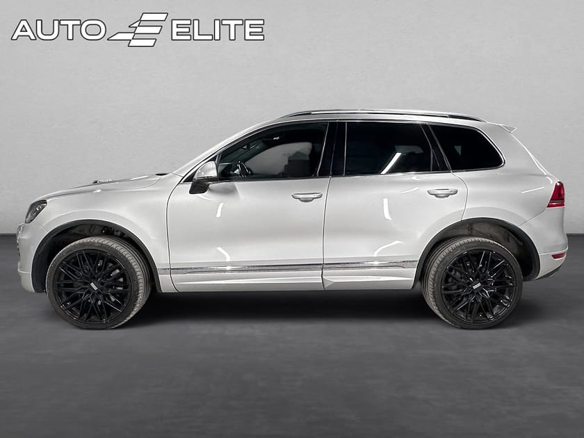 Bild 2 av Volkswagen Touareg 4.2 V8 TDI|DPF|4MOTION|TIPTRONIC|R-LINE|DRAG|ACC|GPS