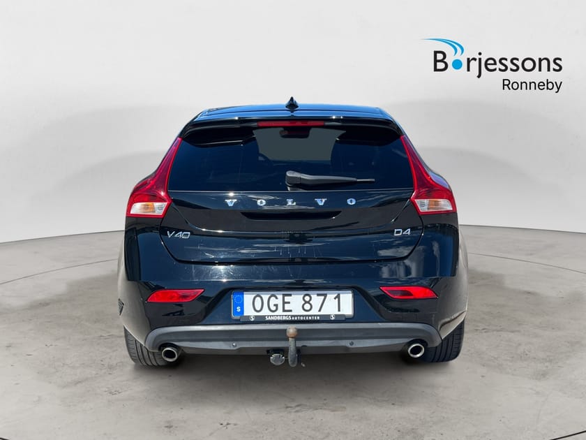 Bild 4 av Volvo V40 D4 AWD GEARTRONIC 190hk Drag