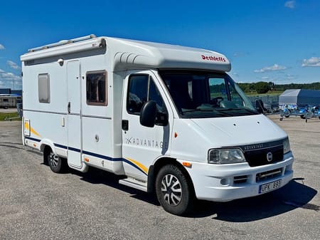 Dethleffs Campervan Fiat T-5801,  Franskbädd, Face to Face,