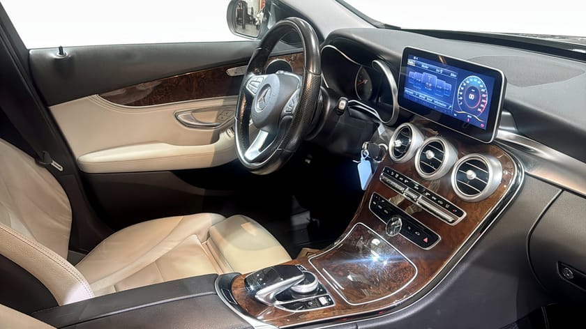 Bild 3 av Mercedes-Benz C 250 T Avantgarde (211hk) | Dragkrok