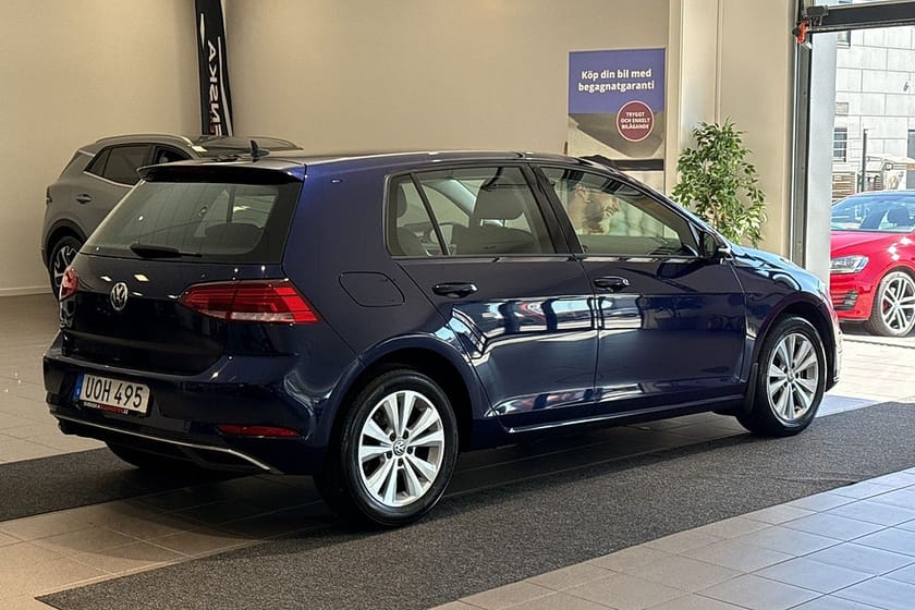 Bild 3 av Volkswagen Golf 1.0 TSI 110hk Automat/Adaptiv Farthållare/Carplay