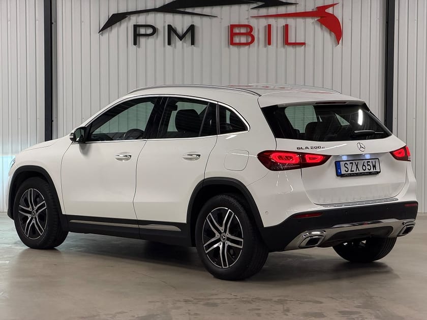 Bild 4 av Mercedes-Benz GLA 200 d En-Brukare Moms Drag Värmare Skinn Navi S&V-Hjul