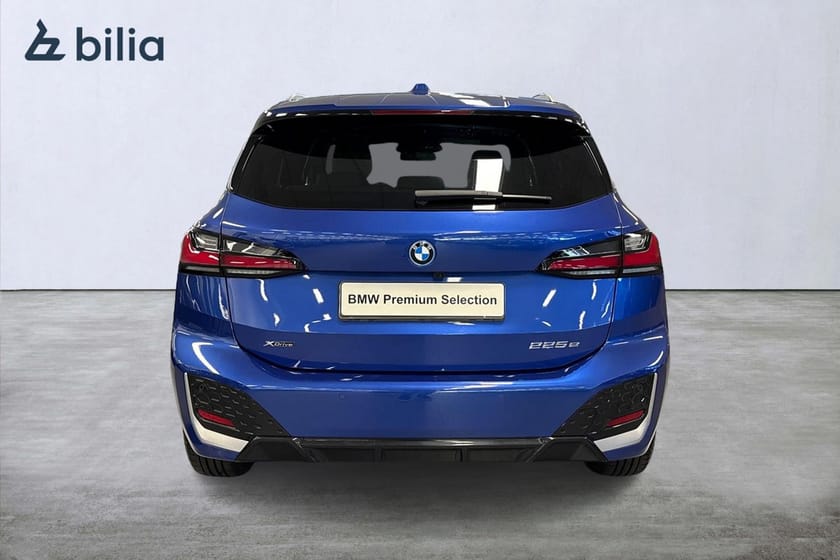 Bild 5 av BMW 225e xDrive Active Tourer M-sport | Panorama | Drag | H&K