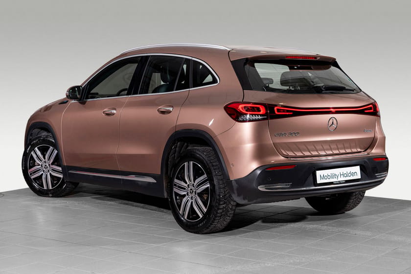 Bilde 2 av Mercedes-Benz EQA 300 4MATIC Mercedes