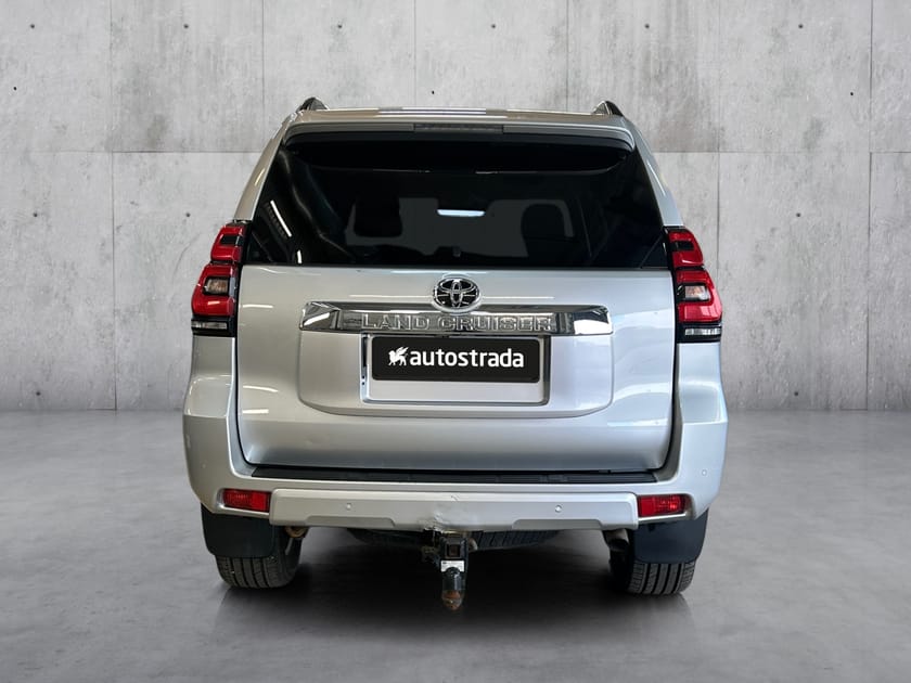 Bilde 4 av Toyota Land Cruiser 5-dørs 2.8 177hk VX aut.|Ny service|H.Feste|R.Kamera