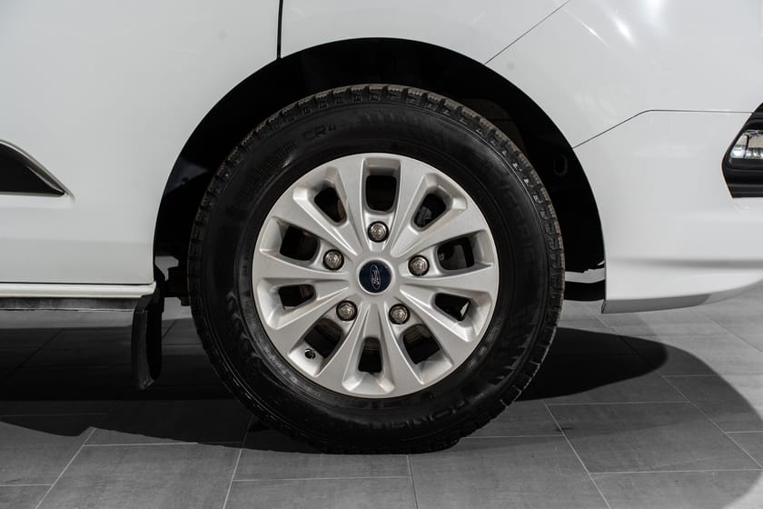 Bilde 5 av Ford Transit Custom 340 2,0TDI 130HK L2,h-feste,forvarmer,Cruise,