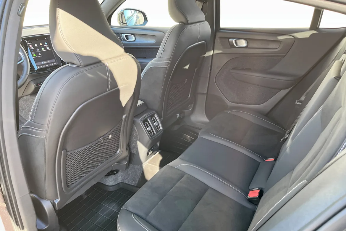 Volvo EC40 Twin Motor Performance