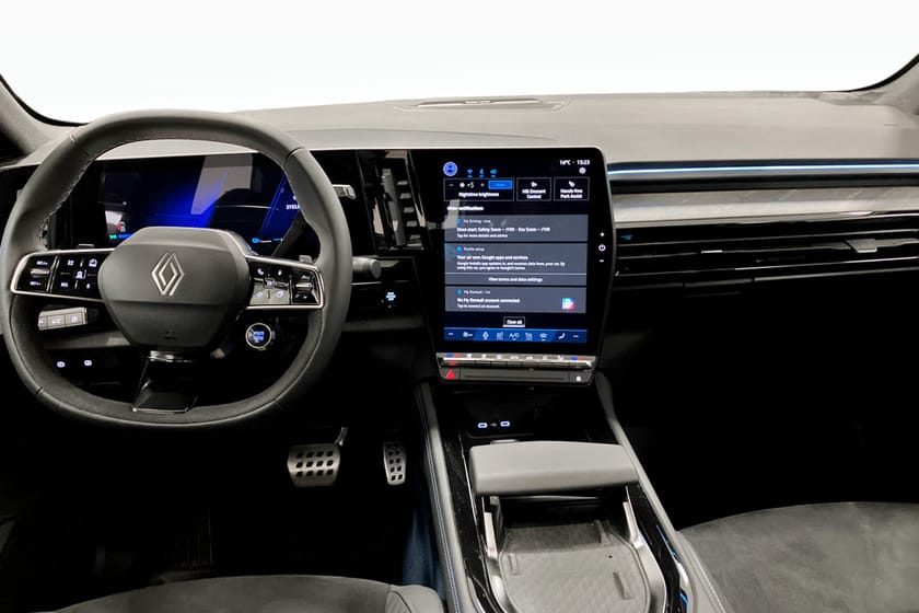 Bild 4 av Renault Rafale E-Tech 4x4 PHEV 300 esprit Alpine Edition