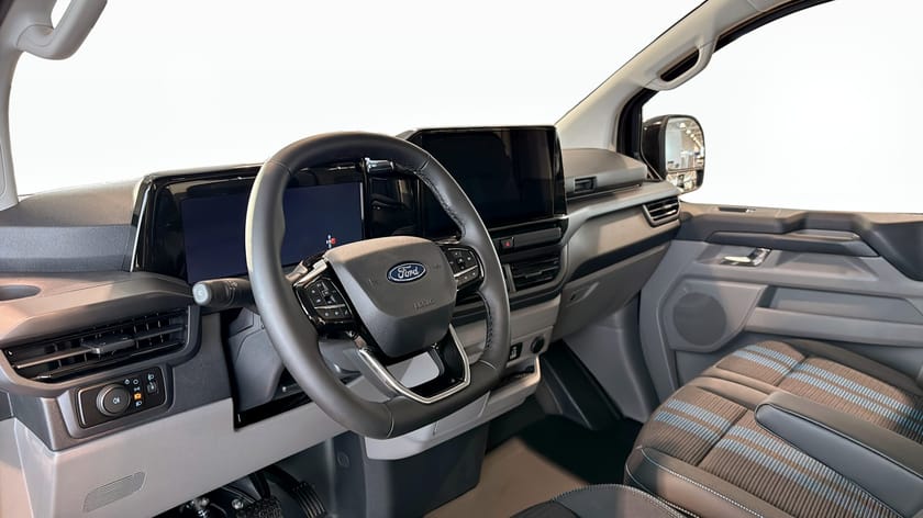 Bild 4 av Ford E-Transit Custom 340 Sport Skåp 218Hk / L2 / Drag / 0% RÄNTA