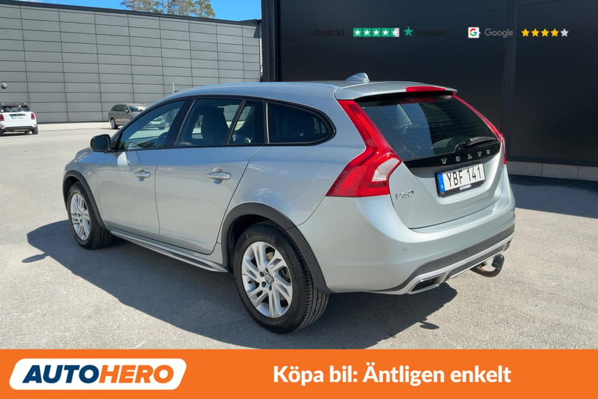 Bild 3 av Volvo V60 Cross Country D4 Summum / Värmare, Dragkrok, VOC, Taklucka