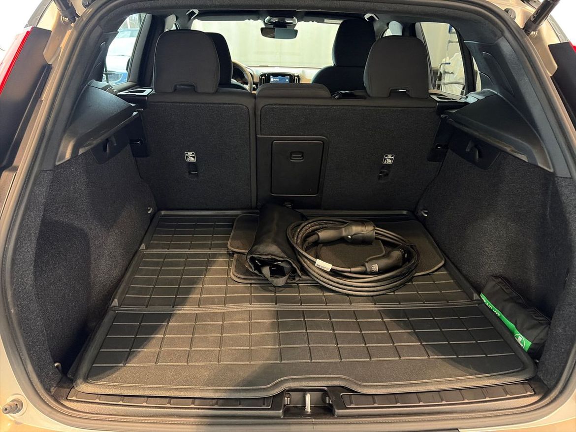 Volvo XC40 2024 - miniatyr 6