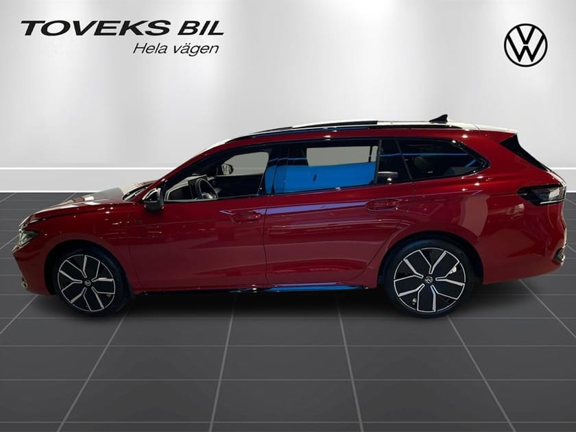 Bild 3 av Volkswagen Passat Variant eHybrid E-HYBRID 272 DSG6 R-LINE
