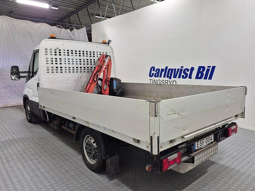 Bild 2 av Iveco Daily 35-140 NP Chassi Cab FLAK MED KRAN 3.0 JTD 136HK GAS