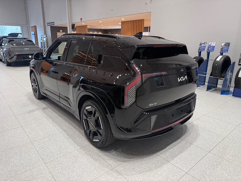 Bild 2 av Kia EV3 Long Range GT-Line 605 km OMGÅENDE LEV