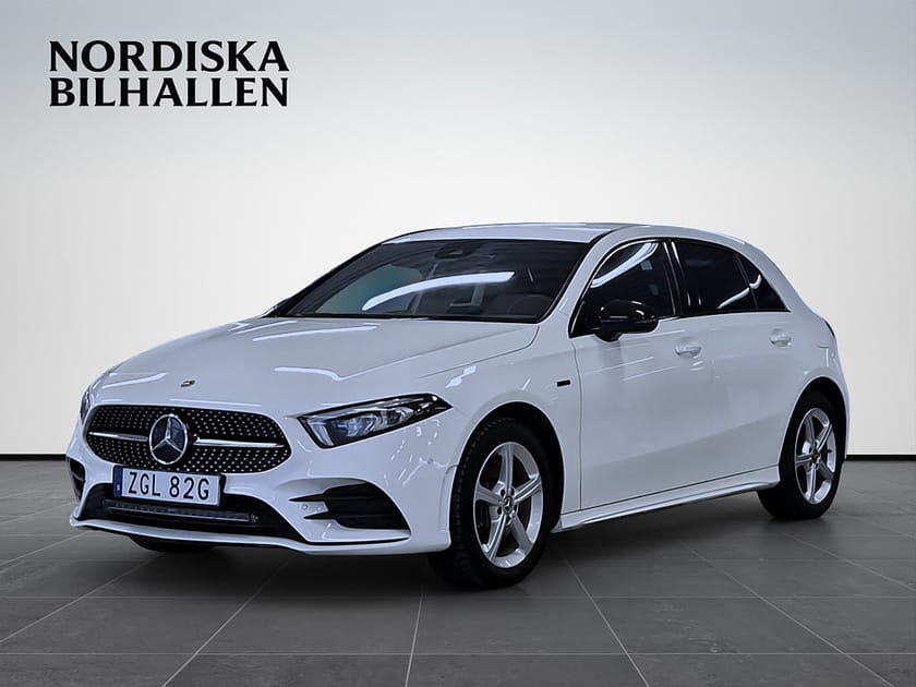 Bild 3 av Mercedes-Benz A 250 e 8G-DCT AMG Line Apple Car GPS Backkamera