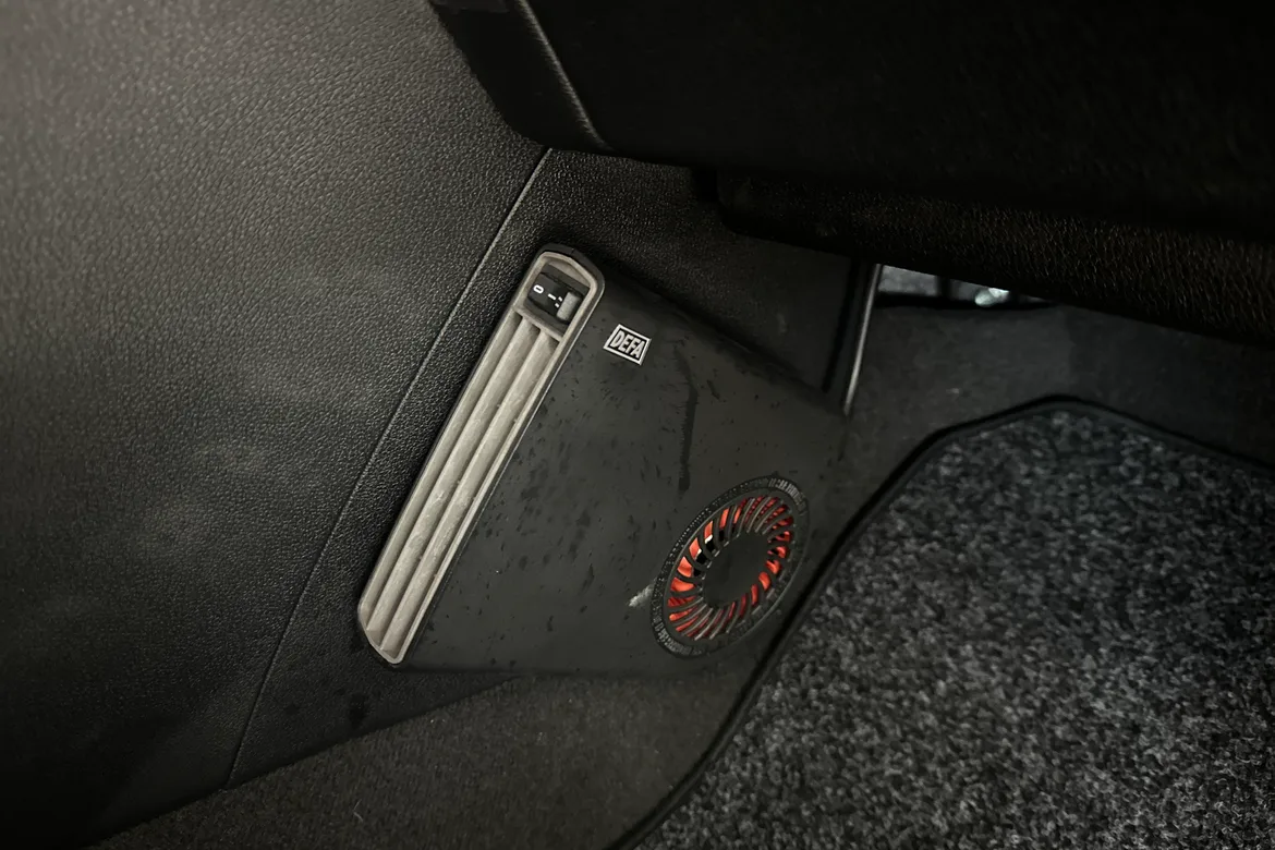 picture of a car